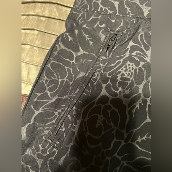 Orvis XXL patterned skort with mesh shorts and pockets - Picture 6 of 10